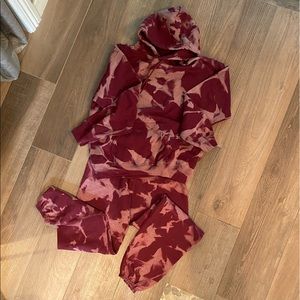 Bleached sweat outfit